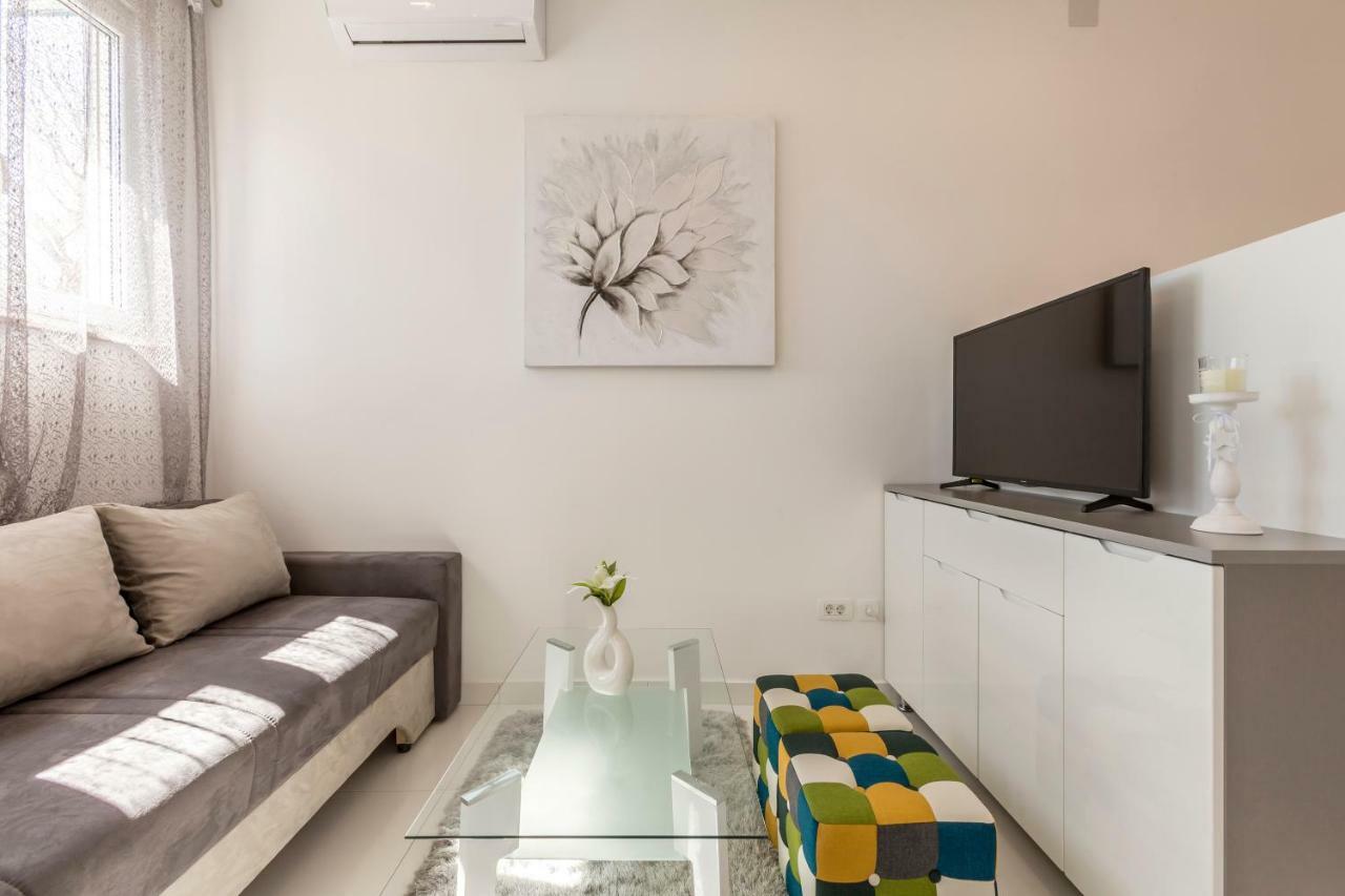 Studio Apartments Twins Split Exterior photo