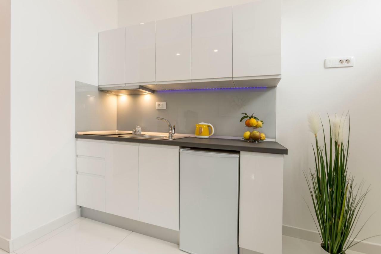 Studio Apartments Twins Split Exterior photo