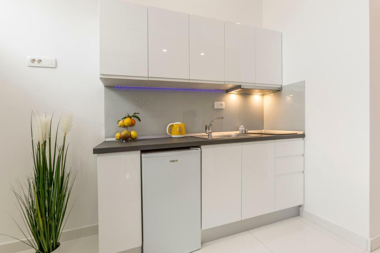 Studio Apartments Twins Split Exterior photo